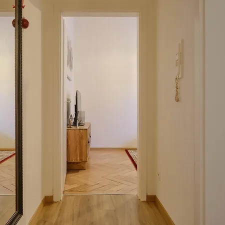 Stilvolles Im Zuercher Trendquartier