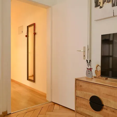 Stilvolles Im Zuercher Trendquartier